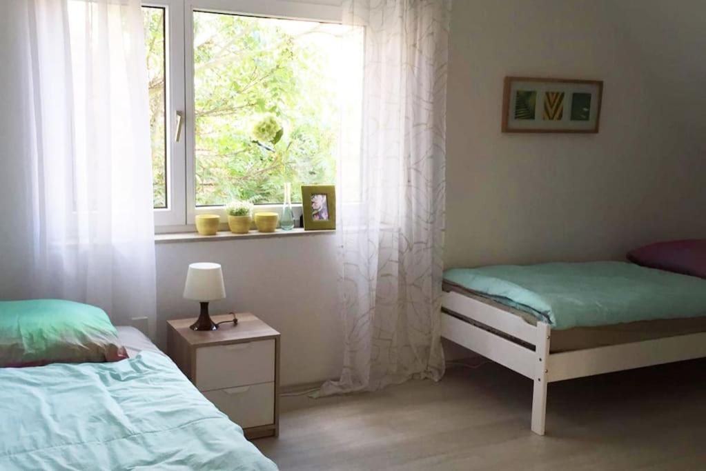 22B Grosse Wohnung Mit Balkon, Smarttv Und Wlan Korb Eksteriør bilde