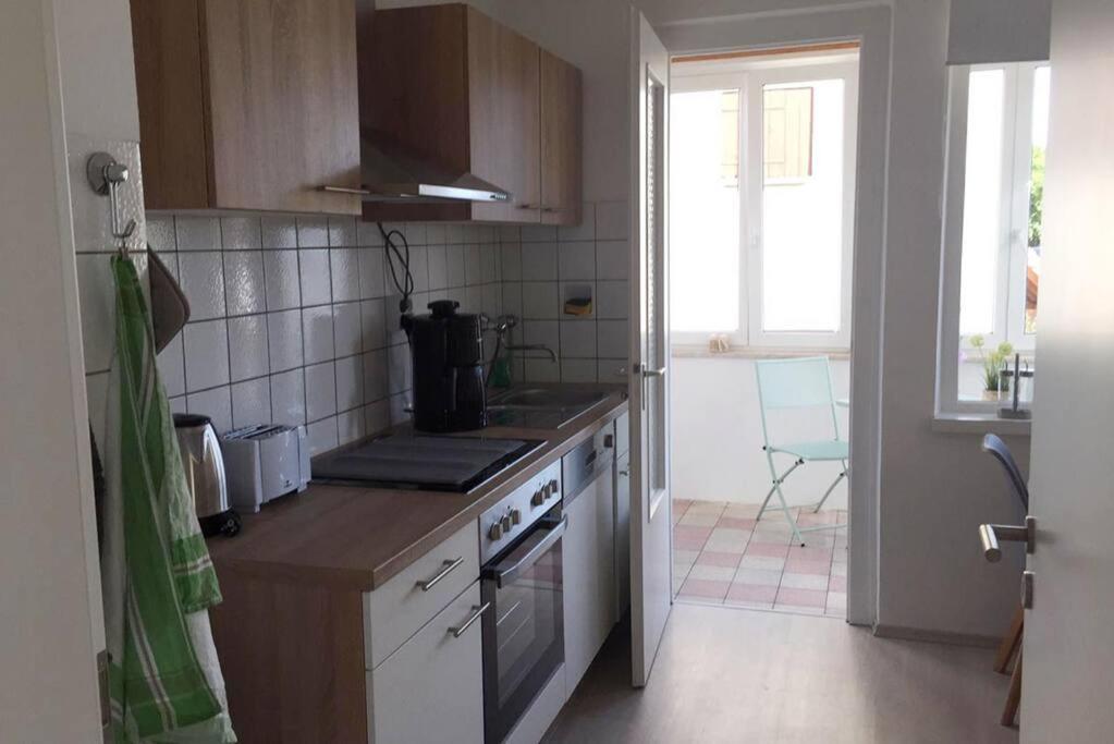22B Grosse Wohnung Mit Balkon, Smarttv Und Wlan Korb Eksteriør bilde